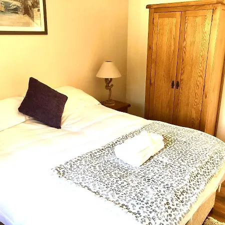 Woodley Holiday home St Austell
